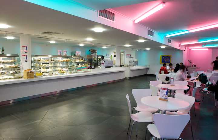 Image: Photograph of dining room at the University of Warwick