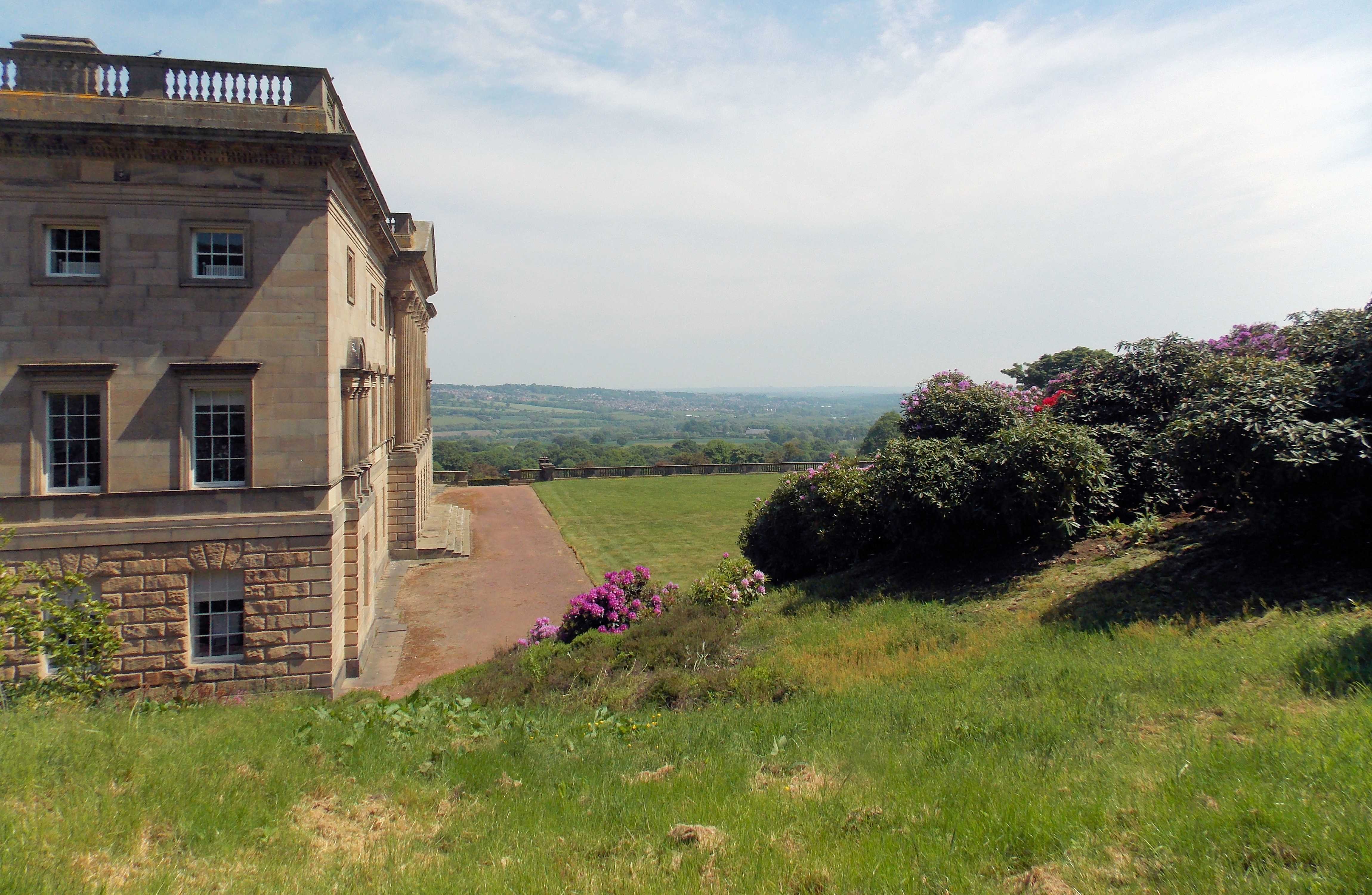 Image: Photograph of the grounds at Wentworth