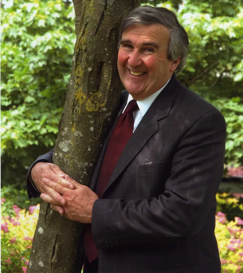 Image: Photograph of Gervase Phinn